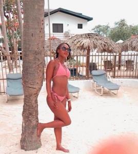 613458625: Chica busca chico en Ibiza