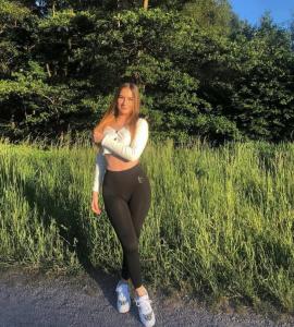 678734081: Chica busca chico en Zaragoza