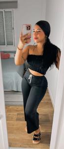 645952609: Chica busca chico en Sevilla