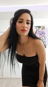 692123321: Chica busca chico en Ibiza