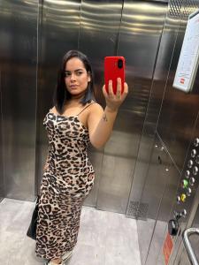 689855644: Chica busca chico en Barcelona