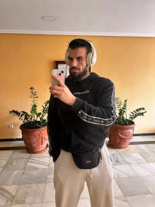 601109184: Chico busca chica en Sevilla