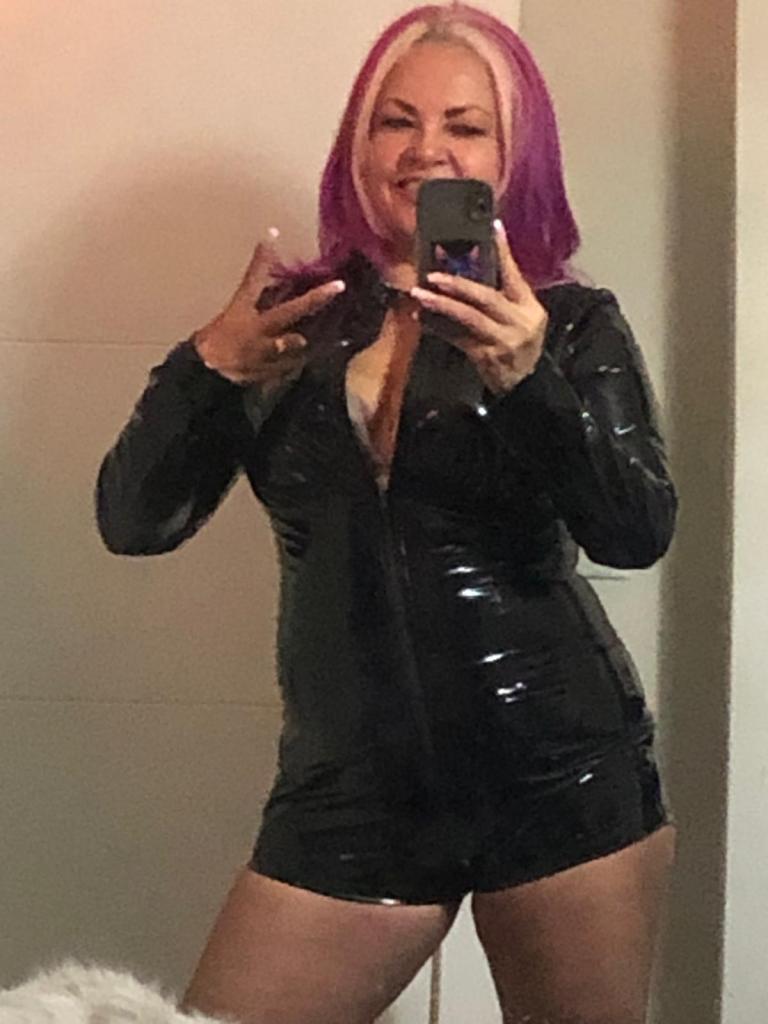 671262352: Chica busca chico en Málaga