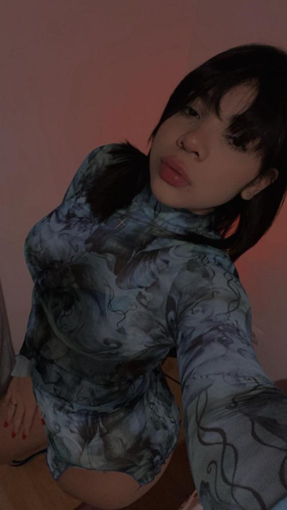 677680626: Chica busca chico en Murcia