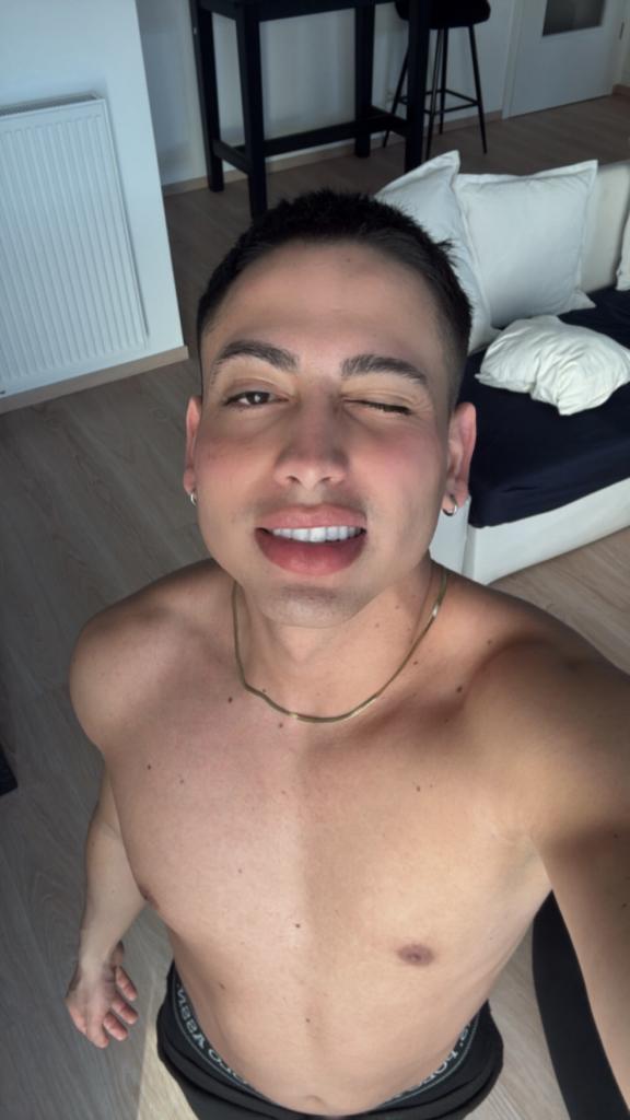 610880128: Chico busca chica en Valencia