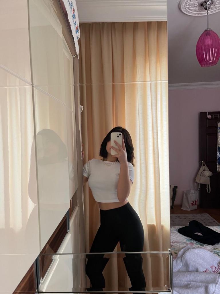 623410321: Chica busca chico en Madrid