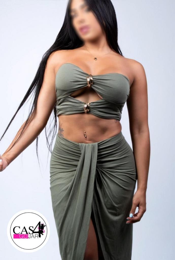 Chica busca chico en Granada: Chica busca chico