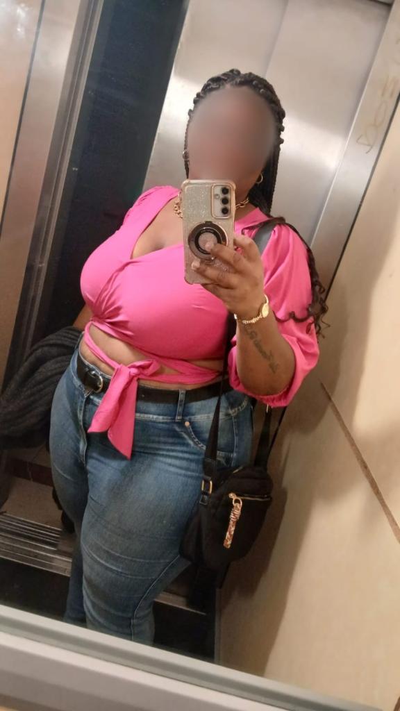 603331797: Chica busca chico en La Coruña