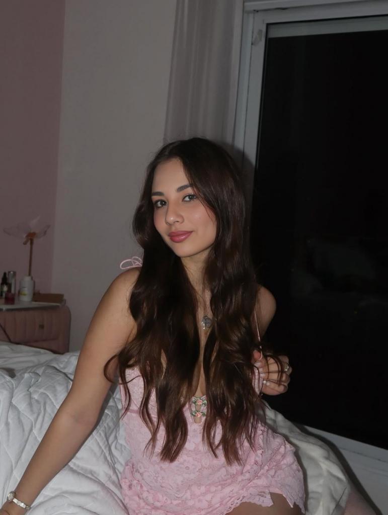 613998433: Chica busca chico en Málaga