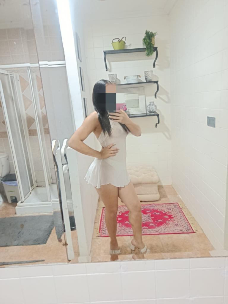 Chica busca chico en Sevilla: 