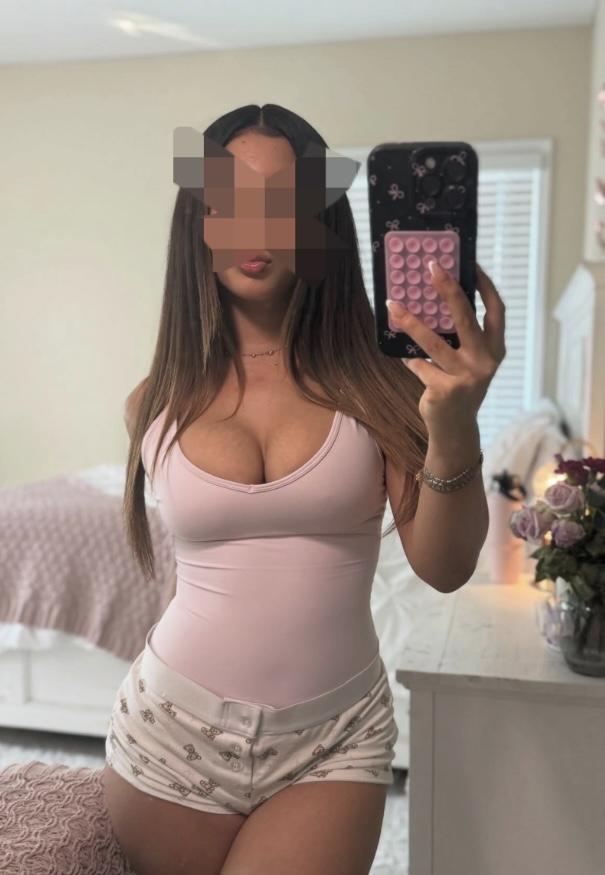 673326254: Chica busca chico en Málaga