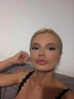 637006945: Chica busca chico en Madrid