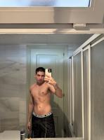 610880128: Chico busca chica en Valencia