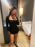 643546178: Chica busca chico en La Coruña