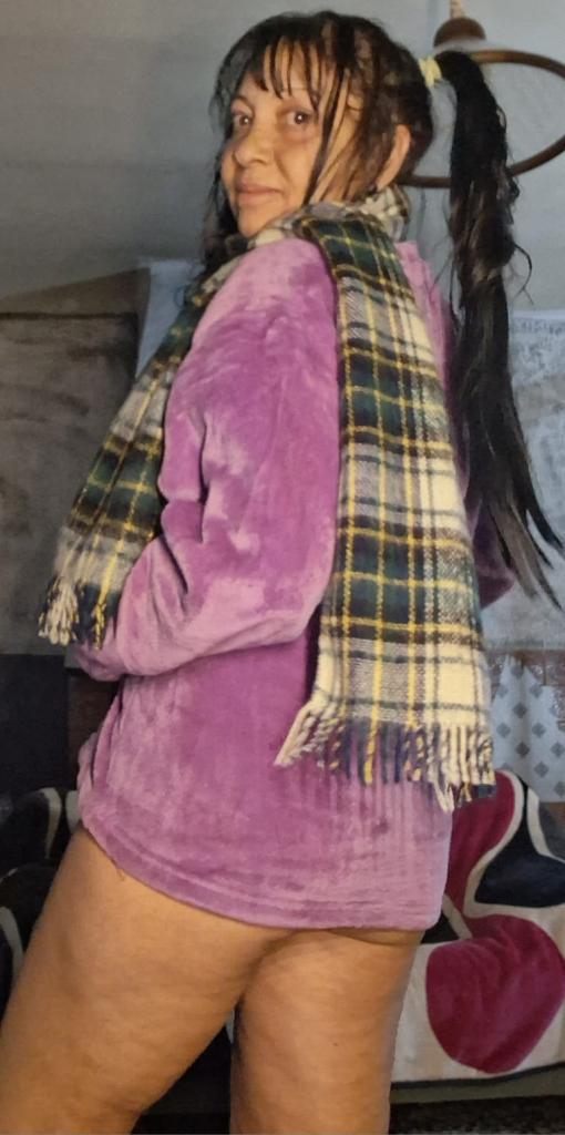 644740976: Chica busca chico en Valencia