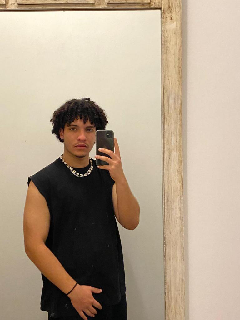 644190965: Chico busca chica en Navarra