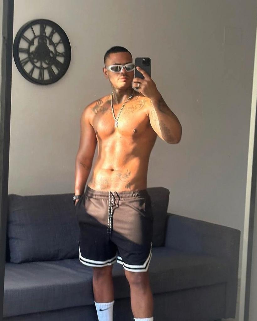 623321091: Chico busca chica en Sevilla