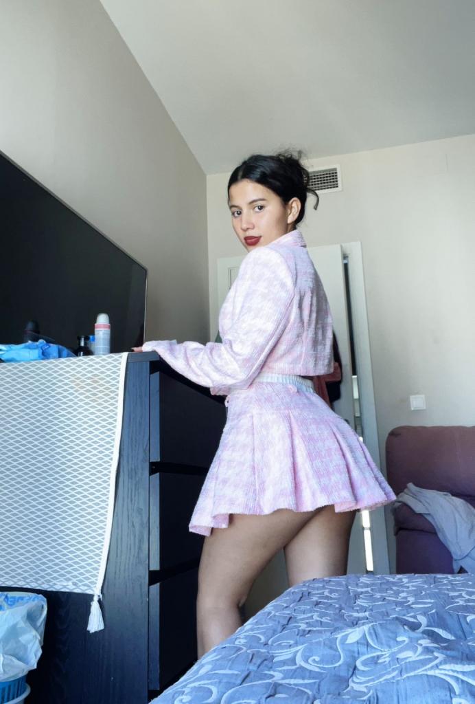 600692582: Chica busca chico en Cádiz