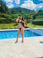 612459268: Chica busca chico en Barcelona