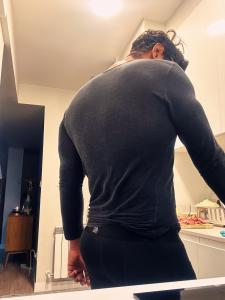 624894704: Chica busca chico en Gerona