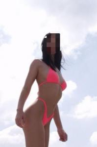 695098503: Chica busca chico en Navarra