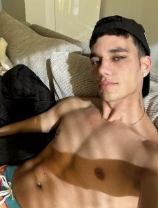 Chico busca chica en Las Palmas: 