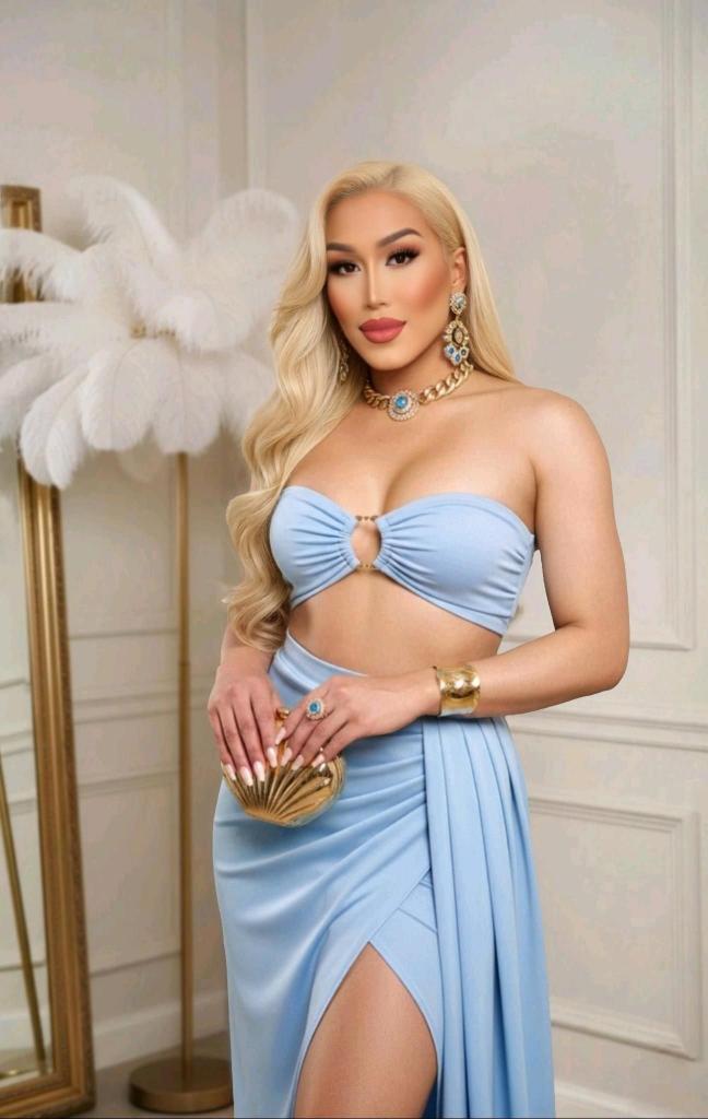 682893600: Travesti en Barcelona