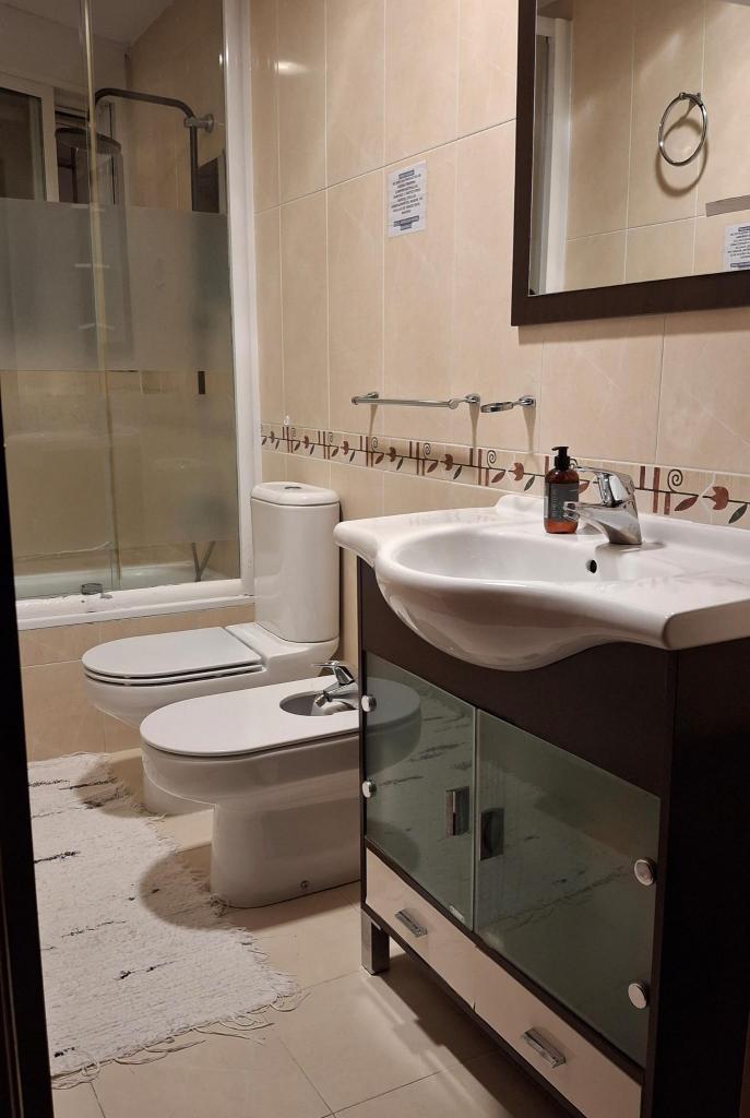 663965943:  en Granada