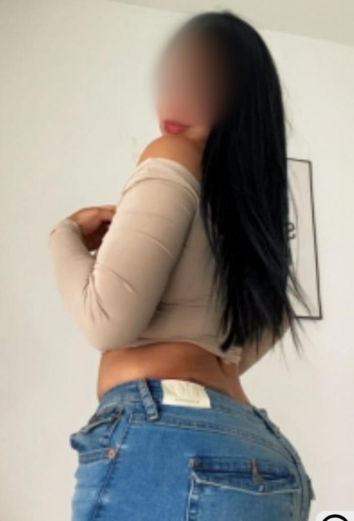 613495725: Chica busca chico en Madrid