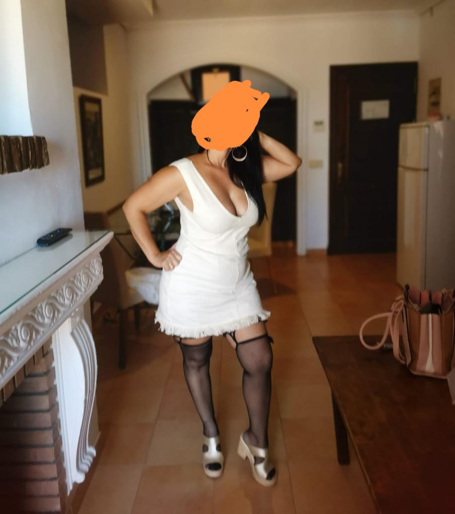 Chica busca chico en Cádiz: 