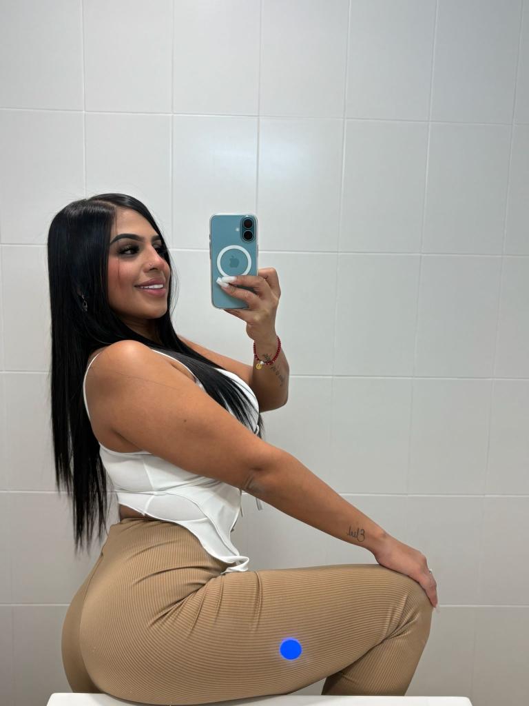 613907483: Chica busca chico en Almería