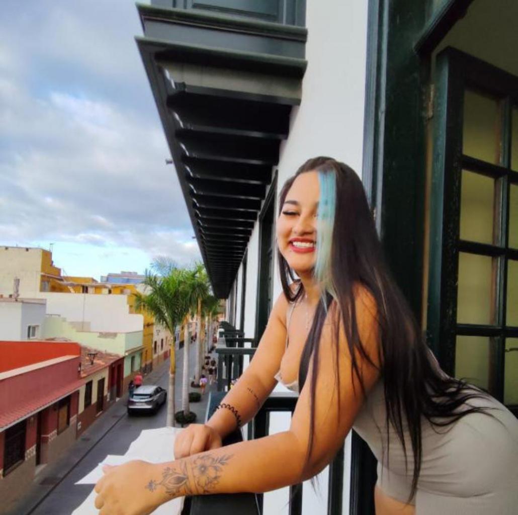 604172195: Chica busca chico en Madrid