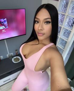 631521979: Chica busca chico en Málaga