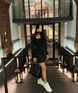 631285897: Chica busca chico en Lérida