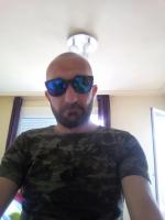 697985163: Chico busca chica en Murcia