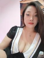 637781915: Chica busca chico en Barcelona