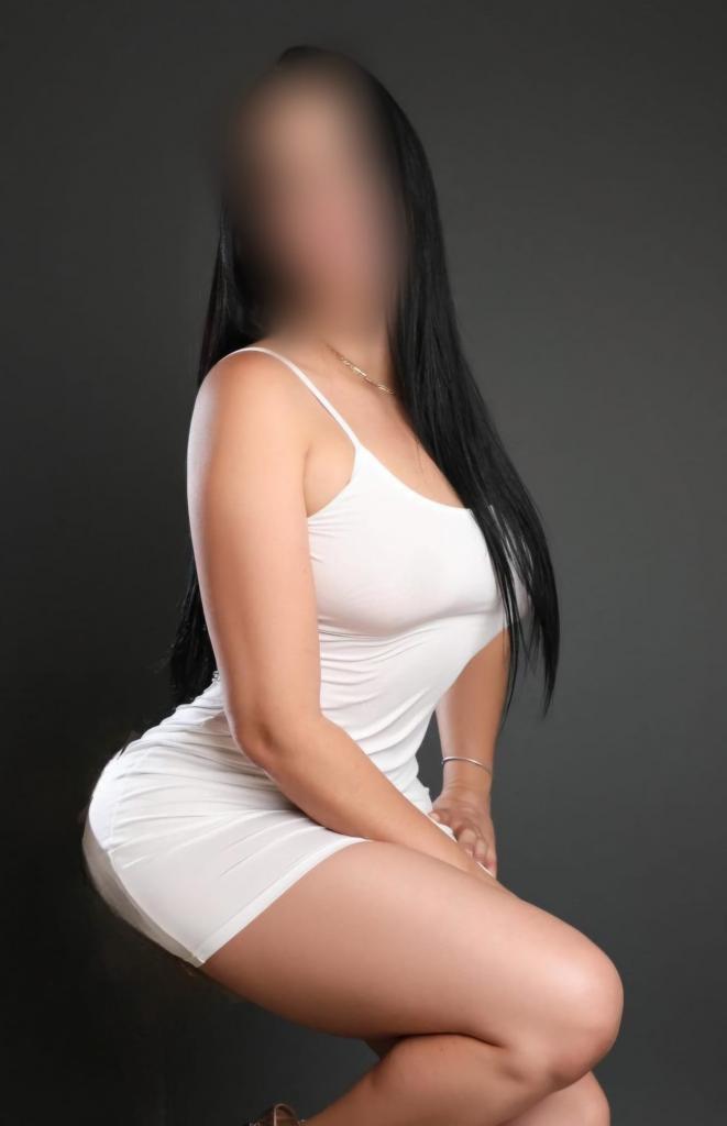 688394537: Chica busca chico en Madrid