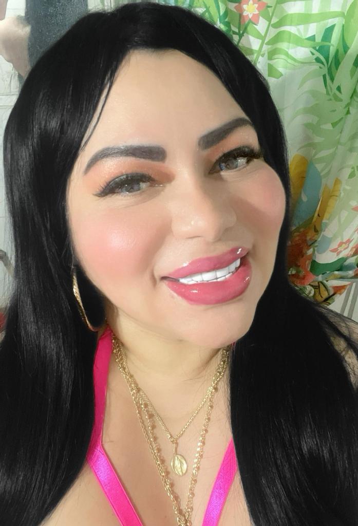 663470124: Chica busca chico en Cantabria