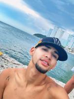 613980808: Chico busca chica en Madrid