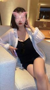 643553320: Chica busca chico en Madrid