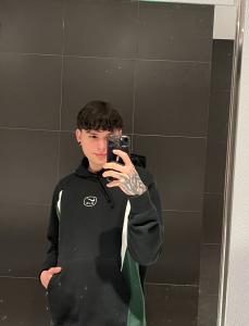 604854296: Chico busca chica en Madrid