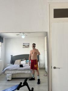 681971052: Chico busca chica en Cádiz