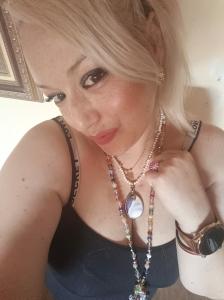 613958151: Chica busca chico en La Coruña