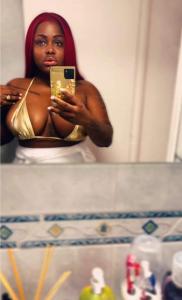 643876545: Chica busca chico en Zaragoza