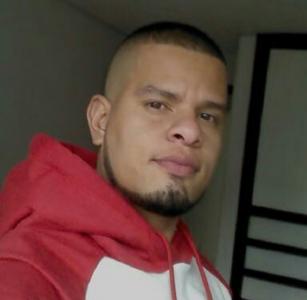 663124699: Chico busca chica en Pontevedra