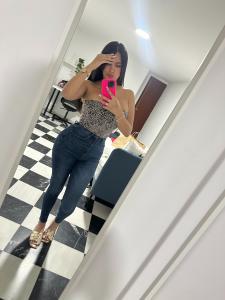 742085449: Chica busca chico en Almería