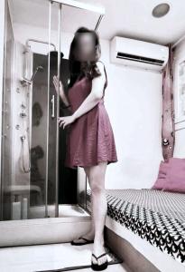 654746818: Chica busca chico en Barcelona