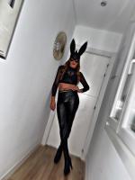 662475434: Transexual en Ibiza