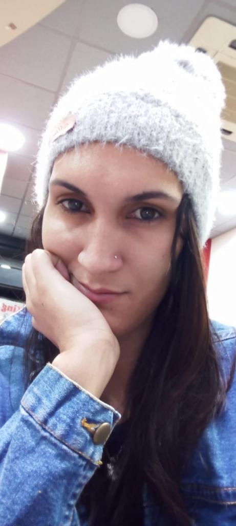 639539437: Transexual en Lérida