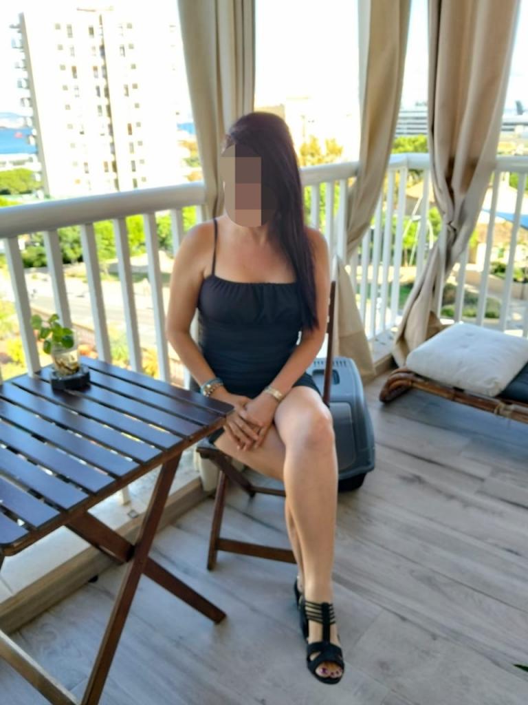 631627332: Chica busca chico en Mallorca